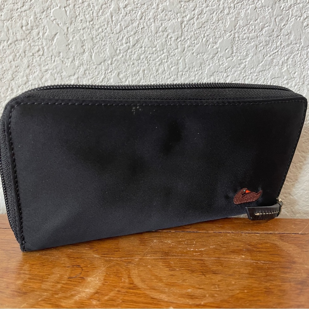 Dooney Bourke